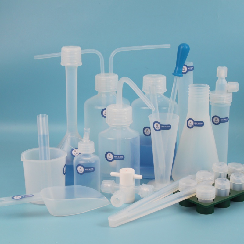 PFA、FEP與PTFE材質(zhì)的區(qū)別與選擇指南